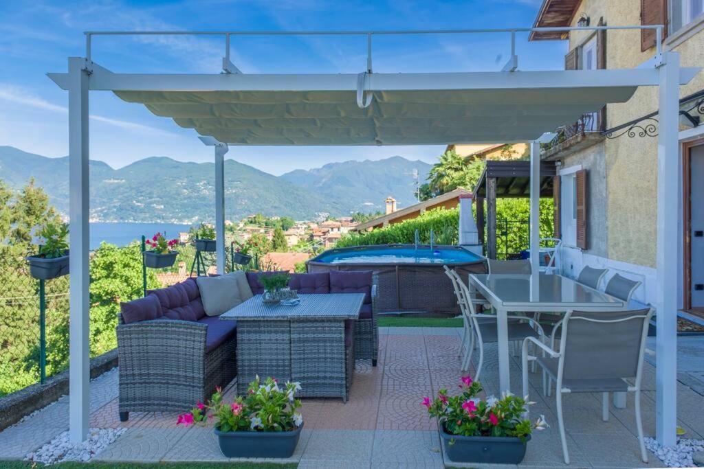 Villa Vicolo Dei Fiori à Luino Extérieur photo