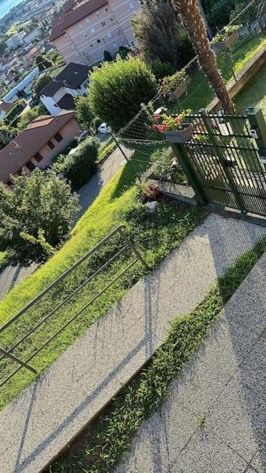 Villa Vicolo Dei Fiori à Luino Extérieur photo